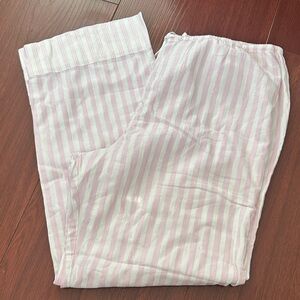 Victoria's Secret Pink and White Lounge Pants